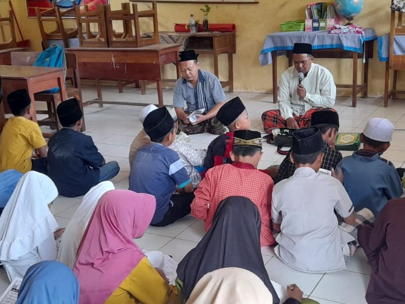 KHOTMIL QUR'AN DI HARI SANTRI NASIONAL