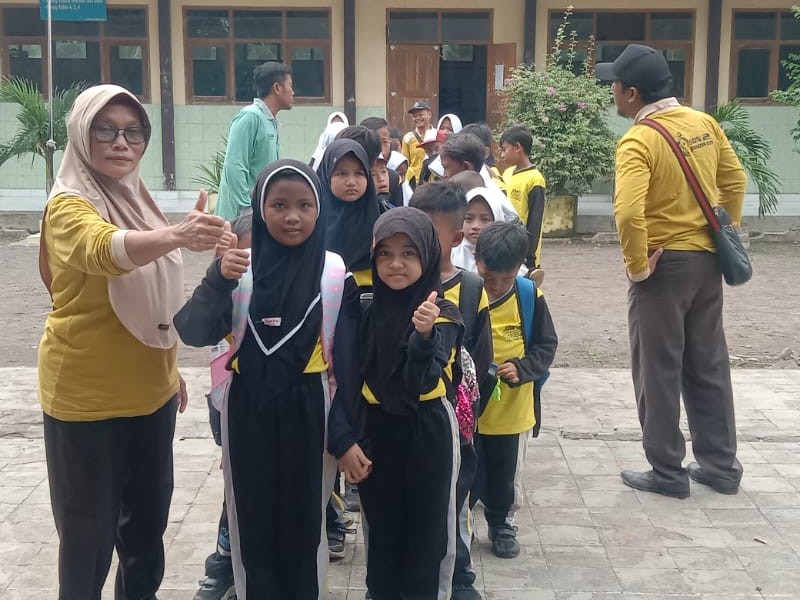 KEGIATAN JALAN SANTAI