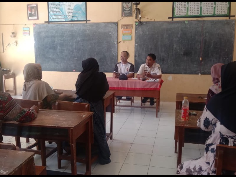 RAPAT PERPISAHAN WALI MURID KELAS 6