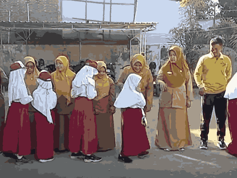 PEMBUKAAN MPLS HARI PERTAMA