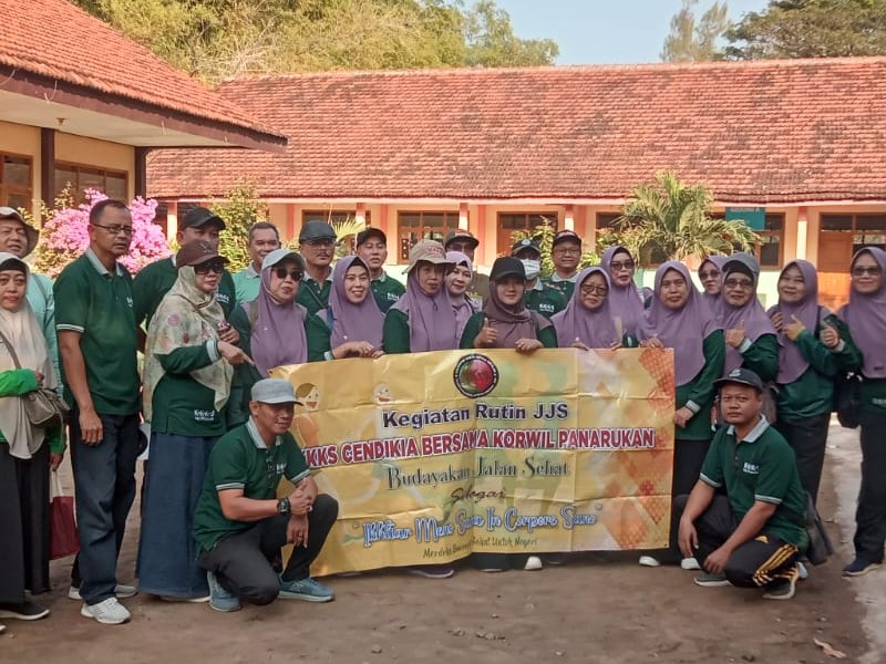 JALAN JALAN SANTAI K3S DAN KORWIL KECAMATAN PANARUKAN