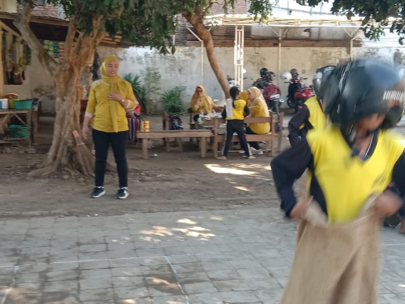 LOMBA BALAP KARUNG