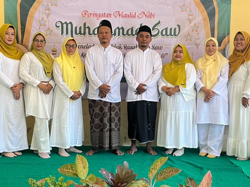 SDN 2 PAOWAN GELAR PERINGATAN MAULID NABI MUHAMMAD SAW 1448 H